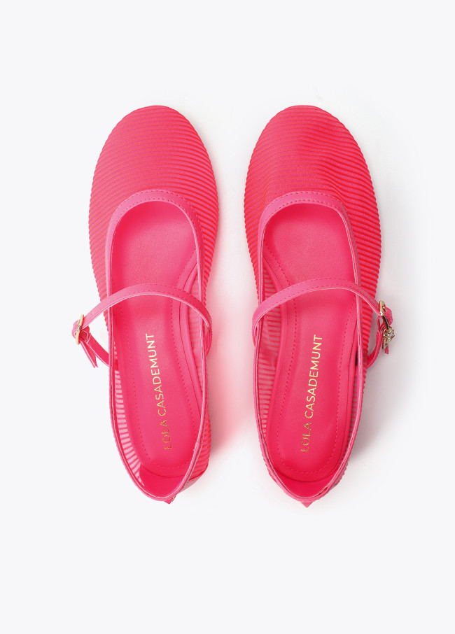 Bailarina tejido semitransparente