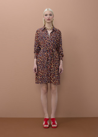 Kurzes Hemdkleid mit Animal-Print