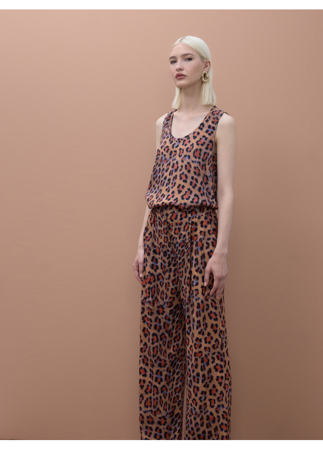 Top cuello redondo estampado animal