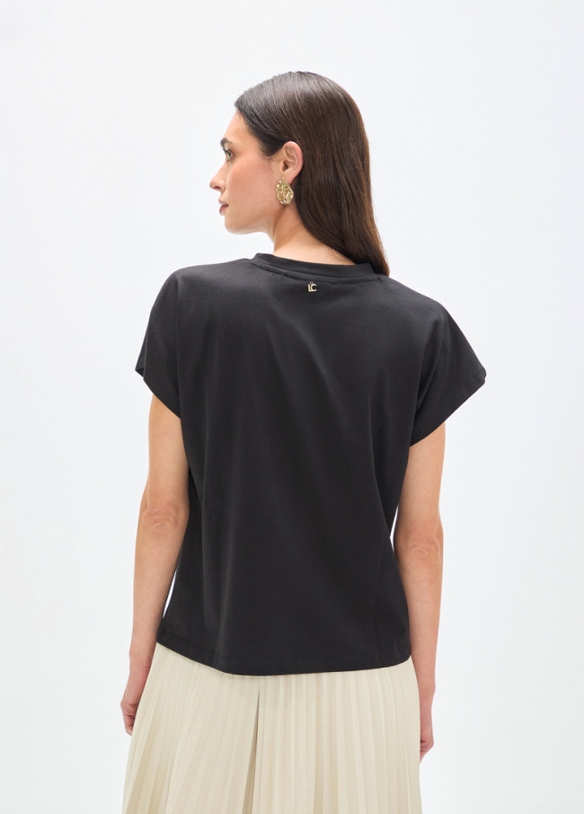 Parrot Feather T-shirt