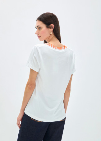 V-Neck T-Shirt with Ribbon