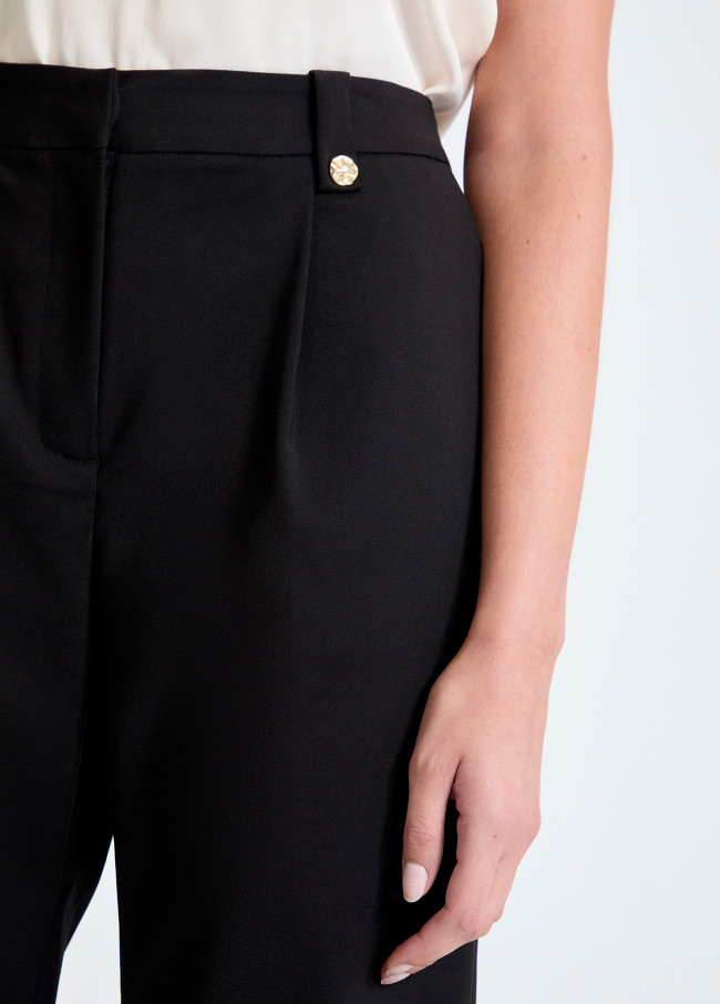 Pantaloni con Passanti Borchie