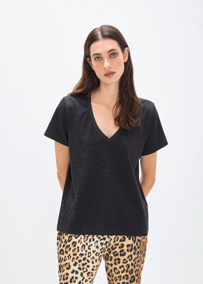 Camiseta con animal en strass