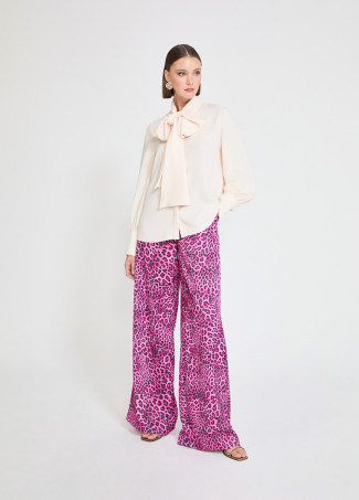 Blouse en satin avec nœud