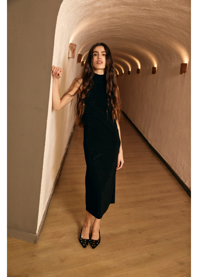 Dress with Perkins Collar and Strass Details