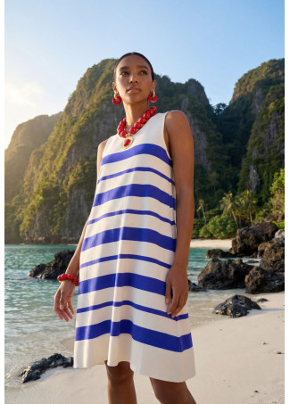 Robe en maille courte à larges bretelles évasée rayures irrégulières