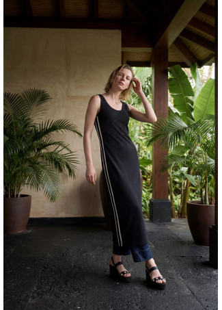 Vestido negro con cintas laterales