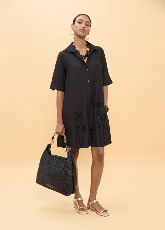 Shopper mit Raffia-Effekt und ausgestanztem Grifflogo