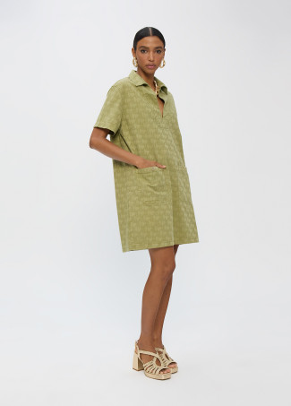 Robe en Sarga Jacquard Logo