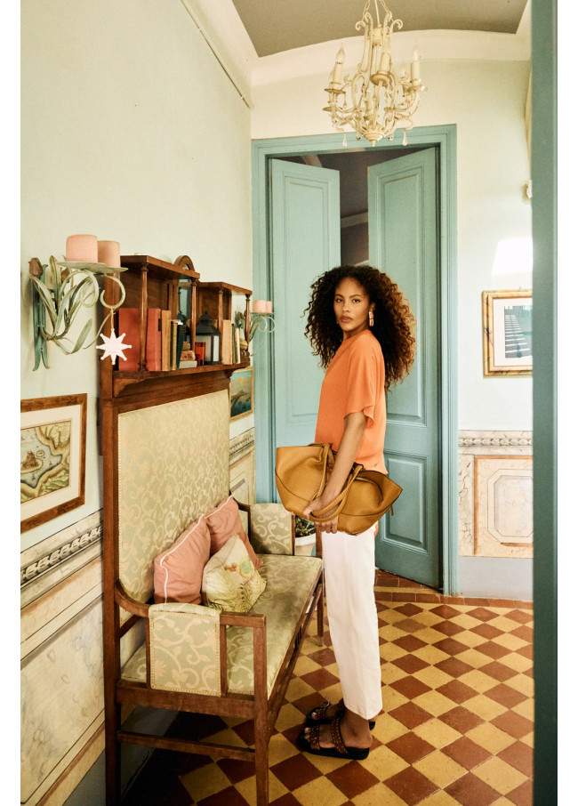 Blusa a mantella con manica scesa