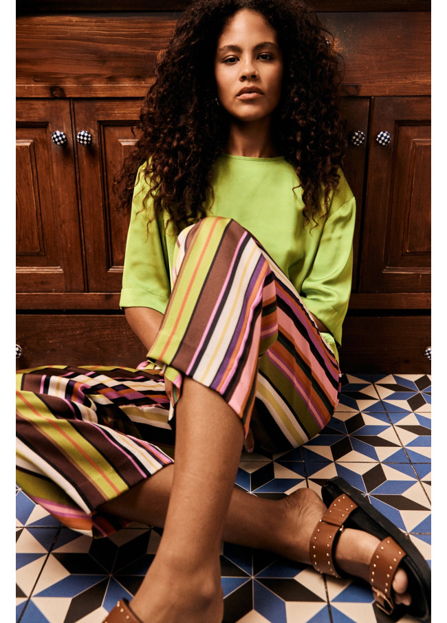 Culotte satinado print multirayas