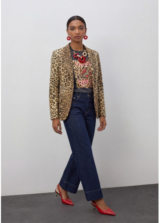 Blazer ajustado com bolsos de aba estampa animal