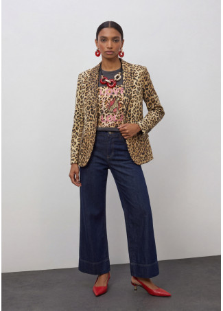 Blazer ajustado com bolsos de aba estampa animal