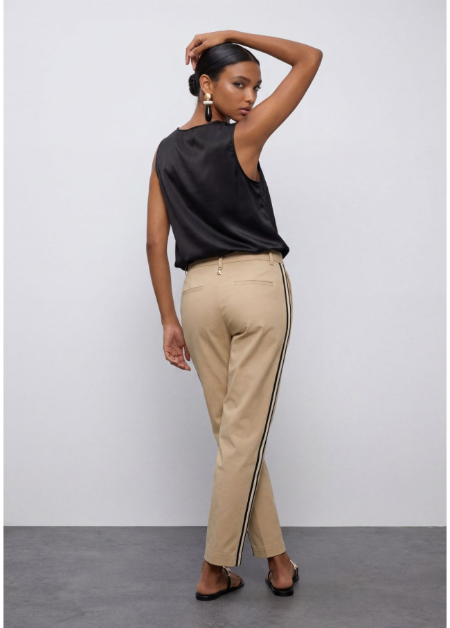 Top col en V en tricot