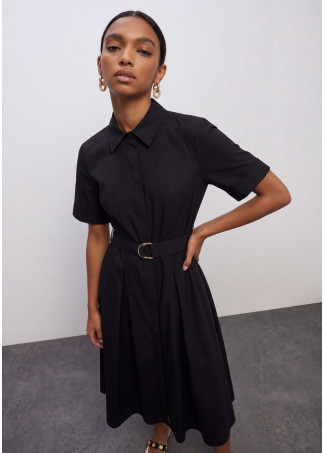 Vestido negro con cinturón