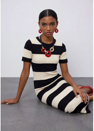 Robe en Tricot à Rayures Bicolores