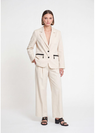 Blazer Attillato con Tasche a Zip Laccate