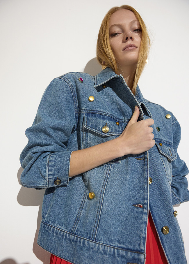 Giacca di Jeans di Lusso con Borchie Colorate