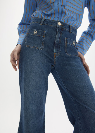 Straight Leg Jeans with Custom Snap on Front Pockets