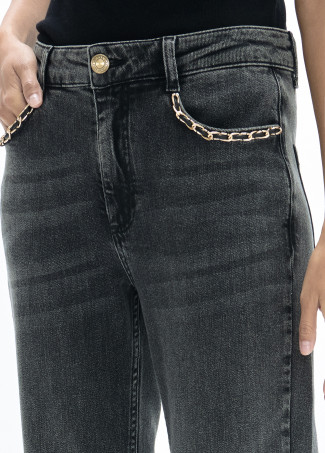Gerades Jeans mit Kettendetail Knöchellang