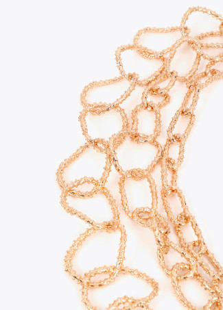 Collar multicadena textura