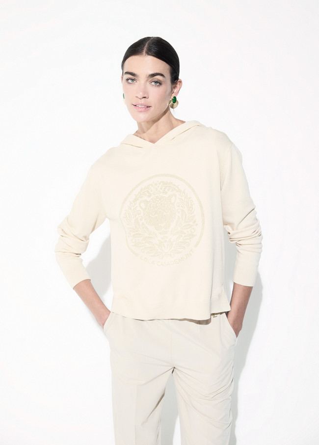 Beiger Kapuzenpullover mit Nieten