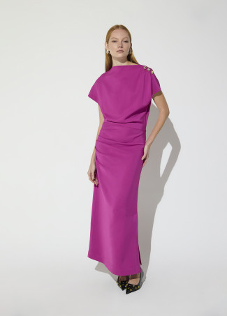 Robe d'événement avec détails de boutons