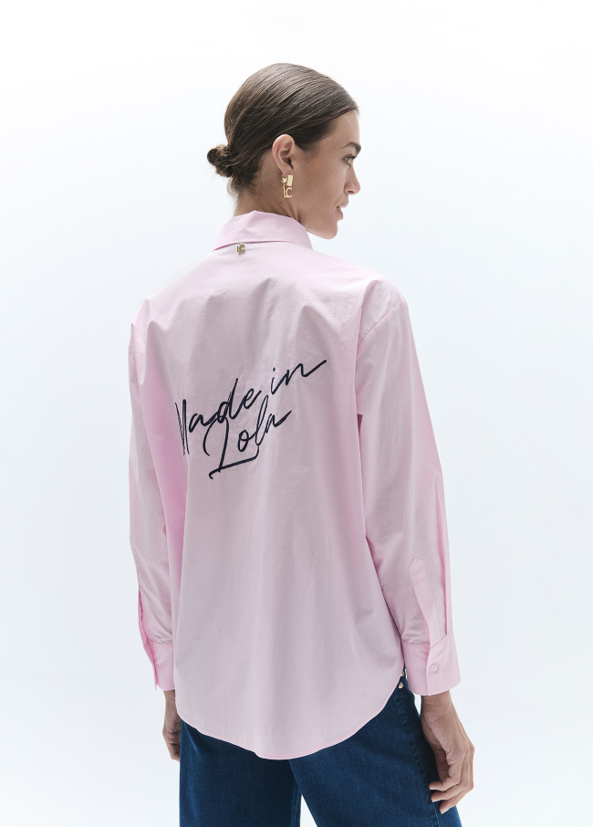 Camisa popelina com patches
