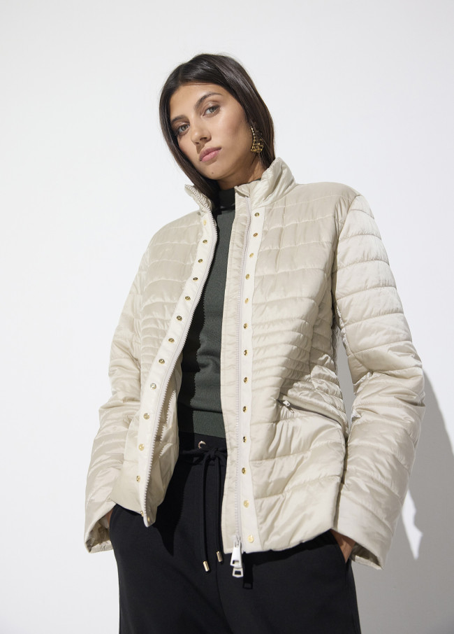 Anorak corto in nylon con applicazioni