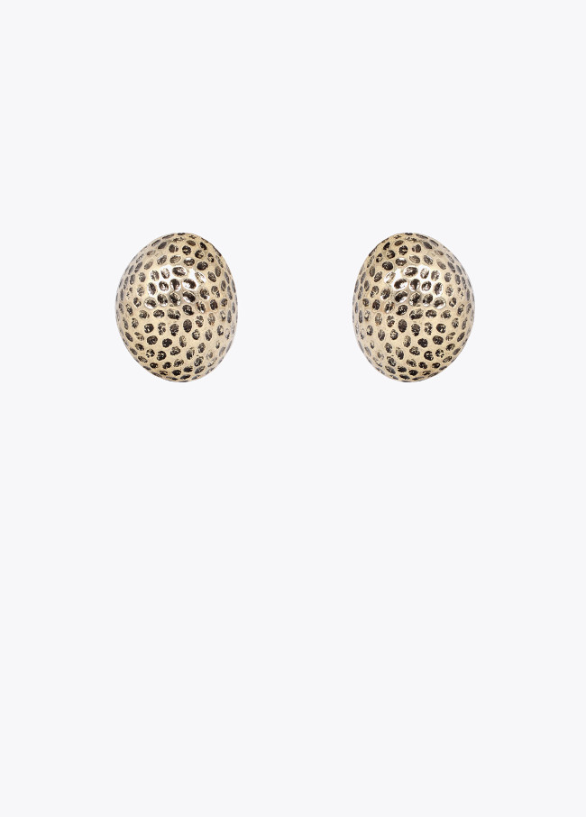 Orecchini a sfera martellati
