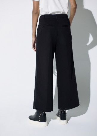 Pantalon jogger avec passepoil contrastant sur les côtés