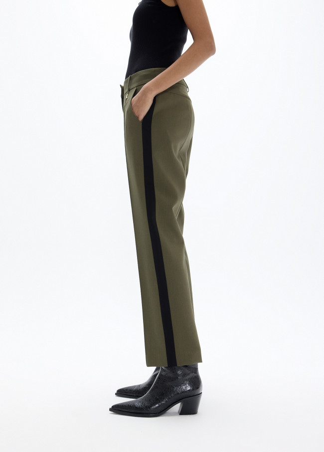 Flared Knöchellange Hose mit Kontrastierendem...