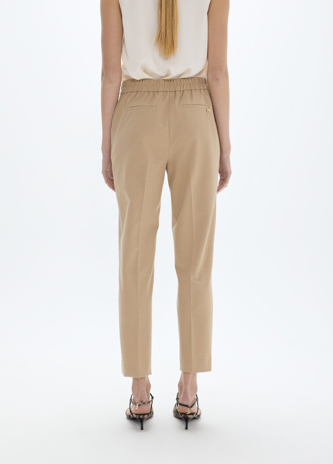 Pantaloni Base con Vita con Snap Laterale