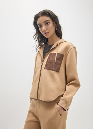 Moletom aberto com bolso efeito pele e maxi patch