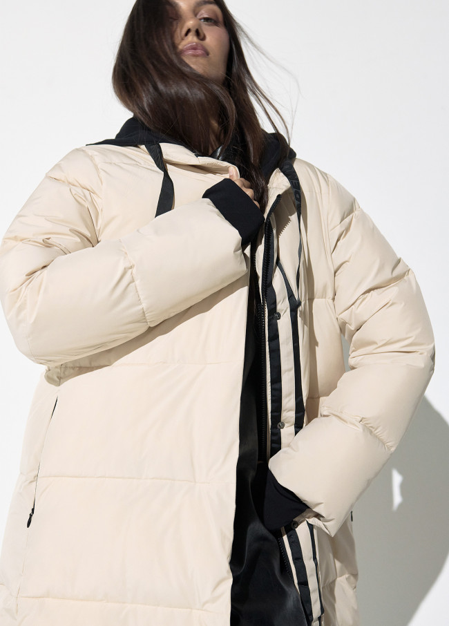 Anorak lungo con cappuccio circolare