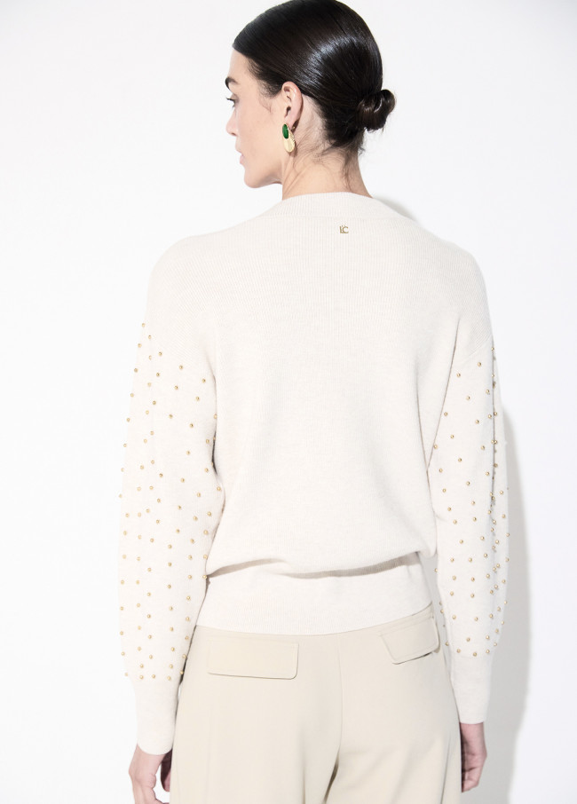 Pullover mit Metallperlen