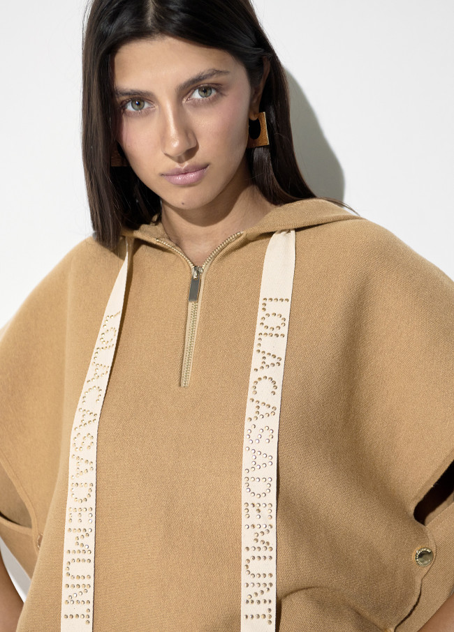 Kamel Strick Cape