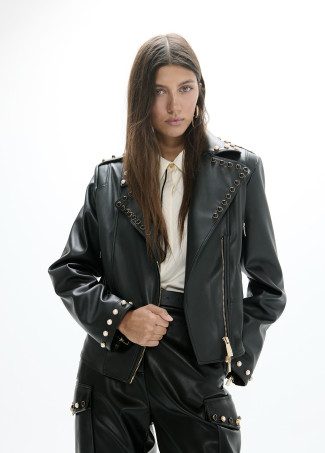 Jaqueta biker PU com tachinhas