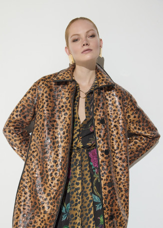 Abrigo animal print