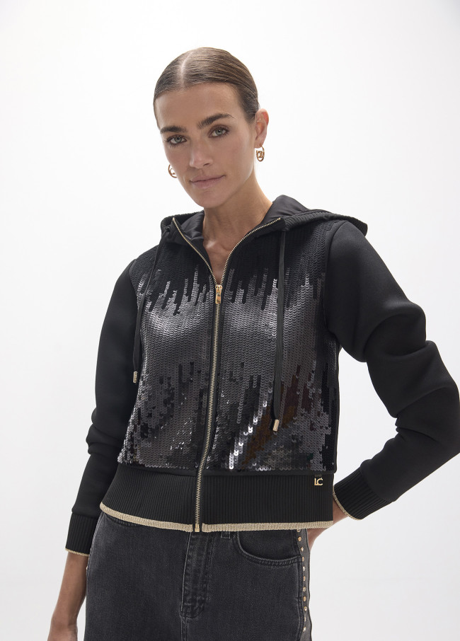 Sudadera negra con lentejuelas