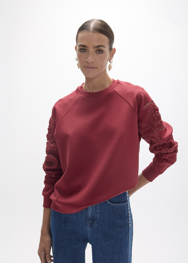 Sudadera con bordado floral
