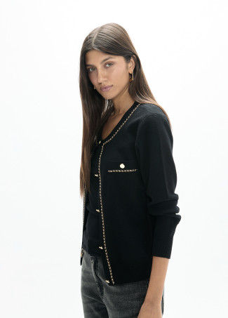 Cardigan negro con cadena