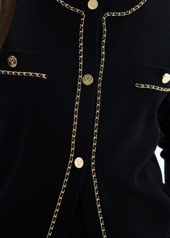 Cardigan negro con cadena
