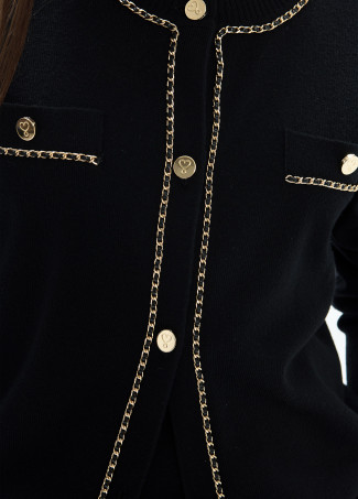 Cardigan negro con cadena