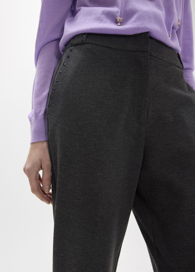 Pantalon effet cuir à strass