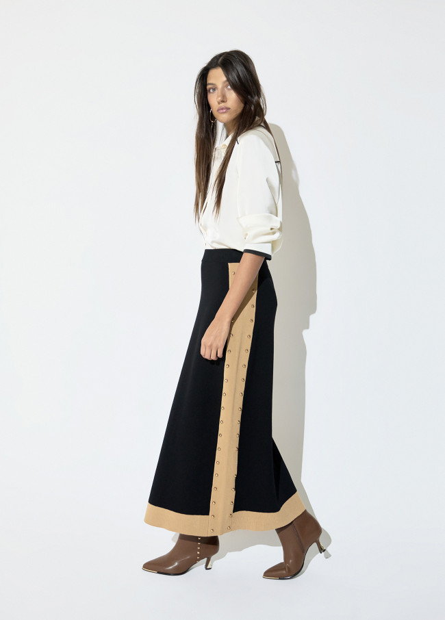 Falda tricot midi laterales contraste