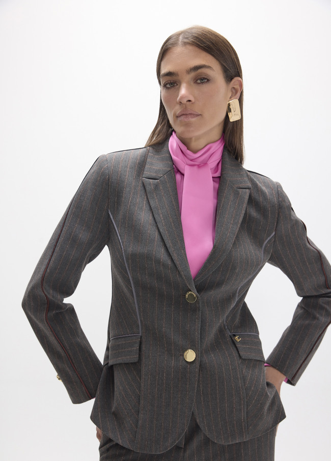 Blazer Reto com Riscas Diplomáticas