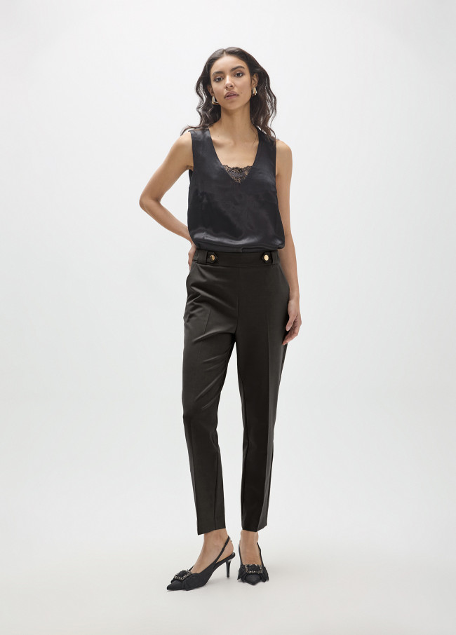Pantalón básico negro