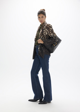 Camisa kaki y animal print
