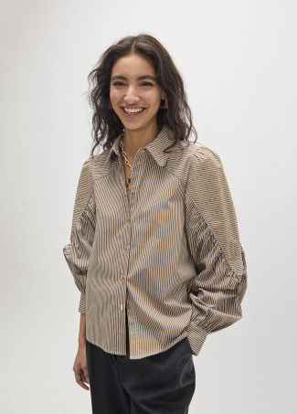 Camisa com Colarinho, Listras com Strass no Tom
